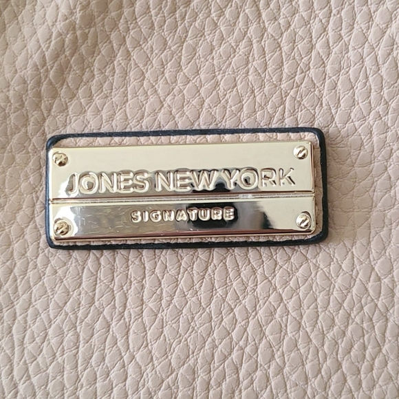 Jones New York Backpack - Picture 5 of 6